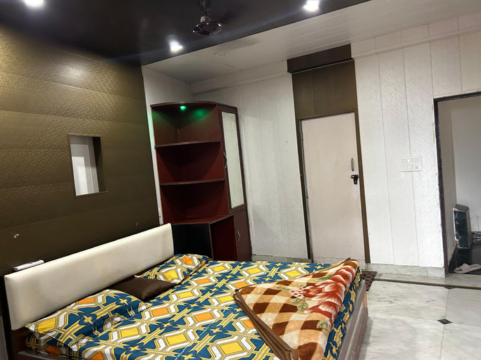 Bedroom 2, HOTEL DIVYA, Garhwal