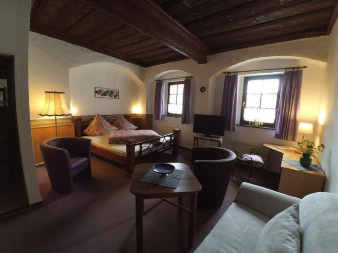 Bedroom 2, Hotel am Neumarkt, Burgenlandkreis