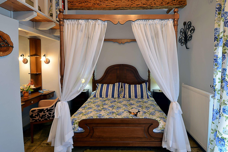 Bedroom 3, Fundana Villas, Ionian Islands