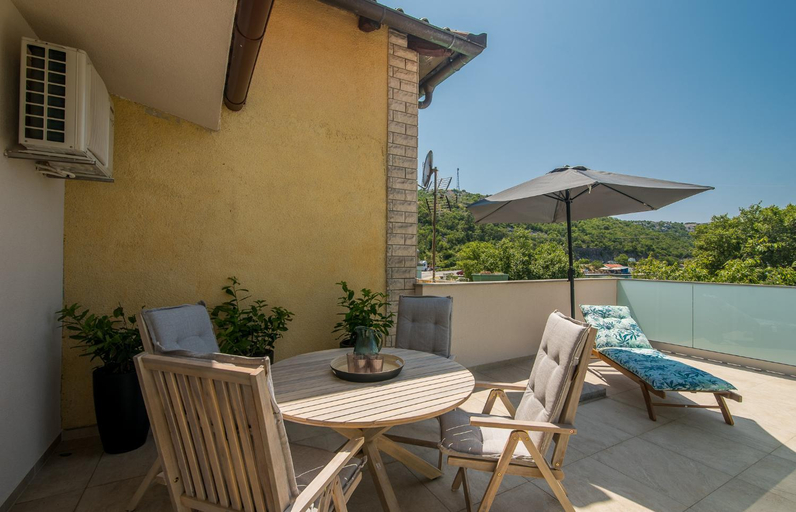 Others 4, Apartman ALEXANDRA, Kraljevica