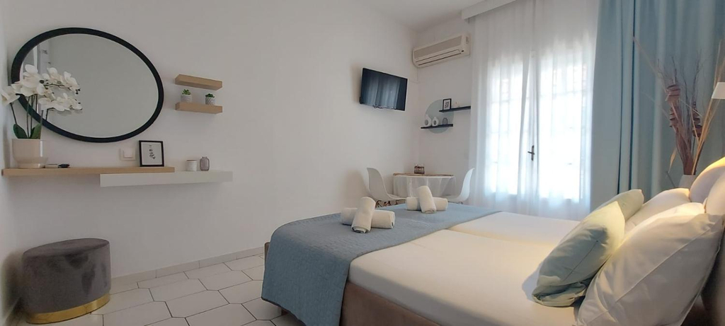 Others 3, Philippos Apartments, Ionian Islands
