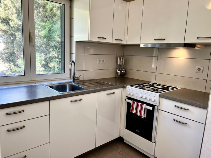 Others 3, Paradise Apartments - Robinson getaway, Jelsa