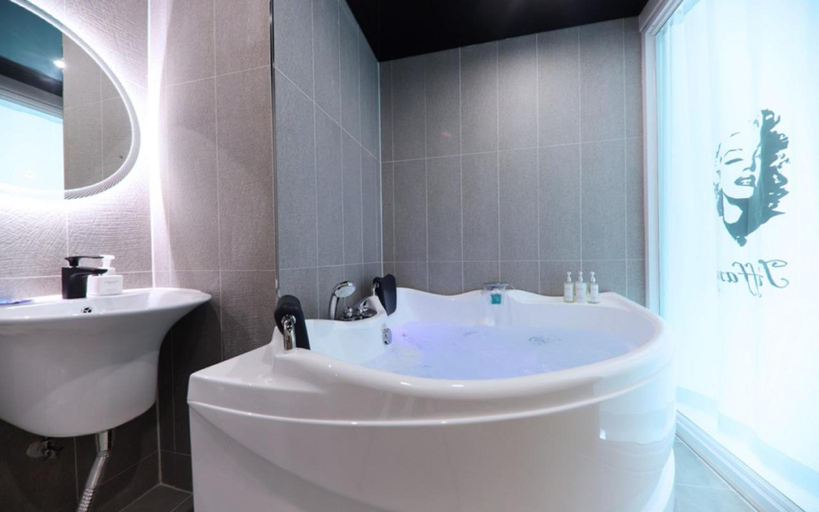 1, Geojedo Tiffany Spa Hotel, Geoje