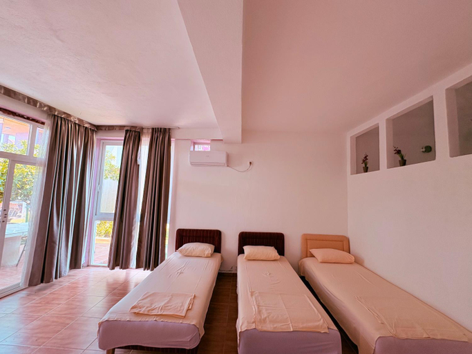 Bedroom 2, Shkreli Apartments