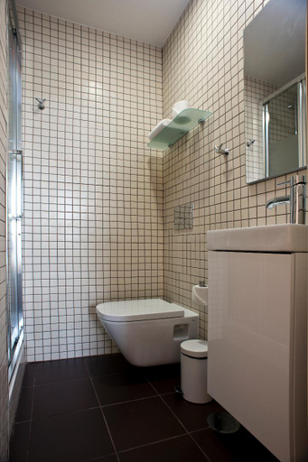 Bathroom 3, River Suites, Coimbra