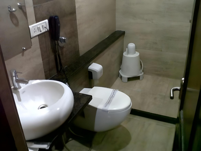 Bathroom, Hotel Brindaban, Sundargarh