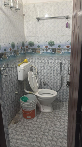 Bathroom 3, Surkanda Home stay, Uttarkashi