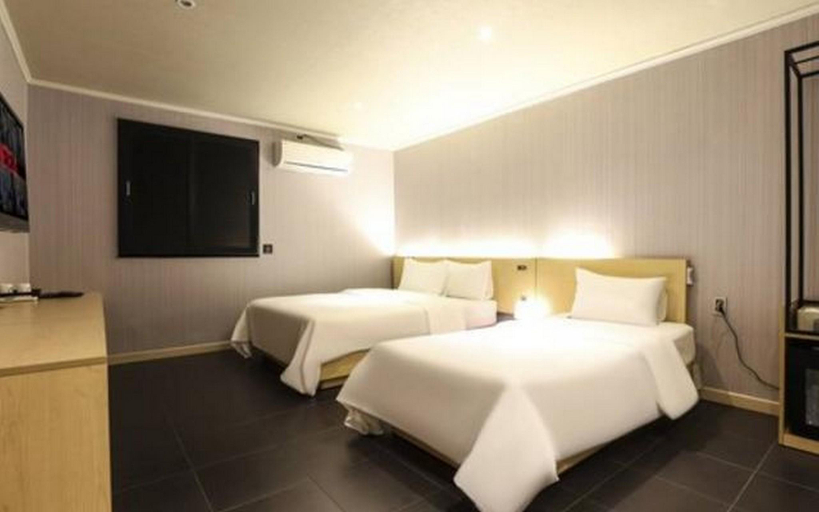 Bedroom 2, Ilsan Vovo Hotel, Goyang