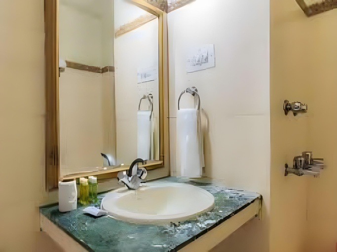 Bathroom, SOLANG SKI RESORT , Kullu