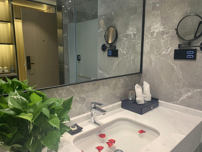 Bathroom 3, Manhattan Hotel (Guilin North High-speed Railway Station Flagship), Guilin
