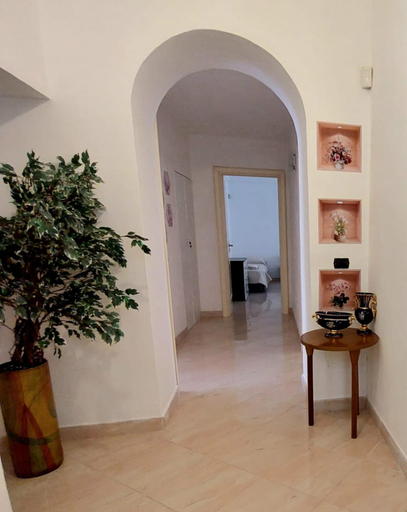 Others 4, Casa Ortigia, Syracuse