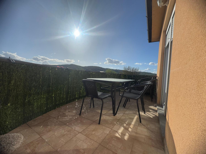 Others 5, Apartment On the way, Herzegovina-Neretva