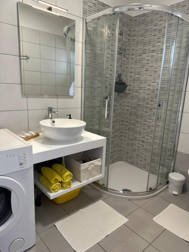Bathroom 3, Apartment Peloza 1, Poreč