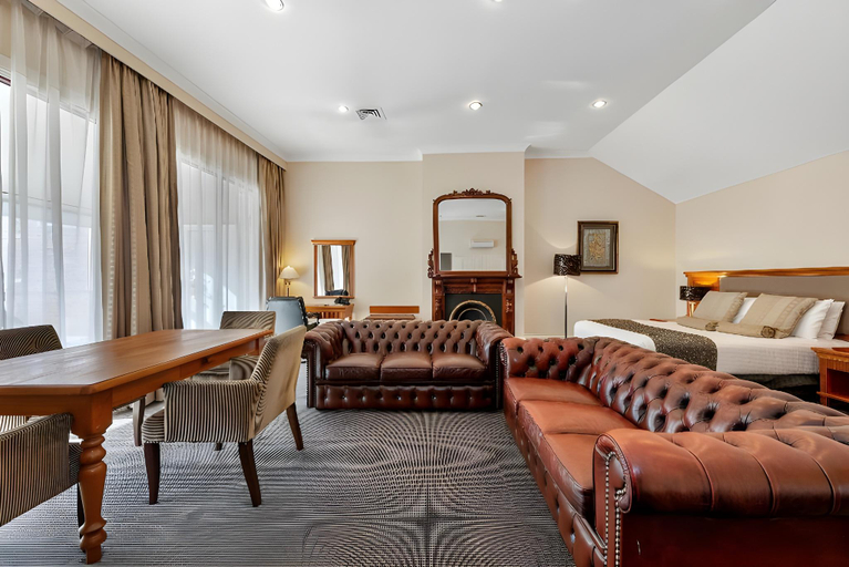 Others 5, The Grand Hotel Launceston (Formerly Clarion Hotel), Launceston - Pt B