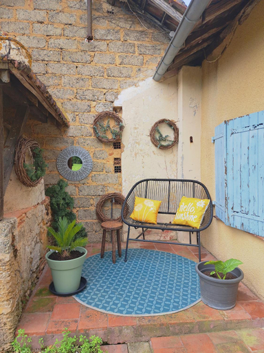 Others 4, L'Auberge, Gers