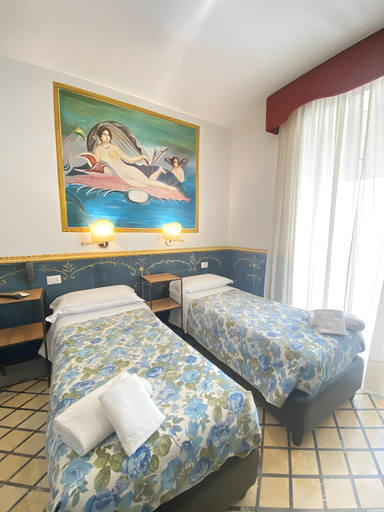 Bedroom 4, Hotel Europeo, Napoli