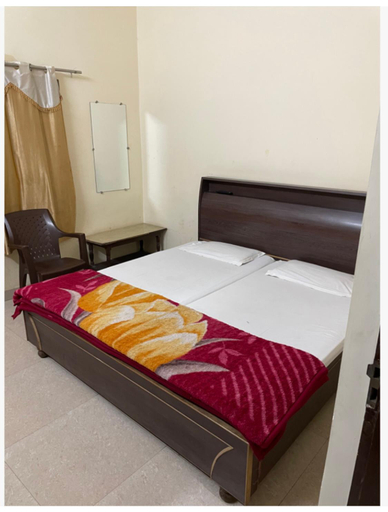 Bedroom, Hotel Bhagirath, Varanasi