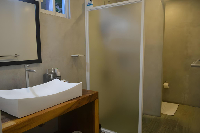 Bathroom 4, Cadlao Resort and Restaurant, El Nido