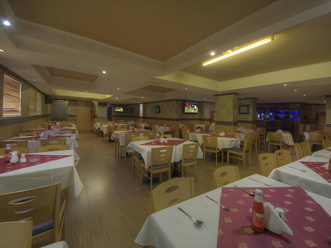 Food & Drinks 4, Hyde Park Hotel, Dubai