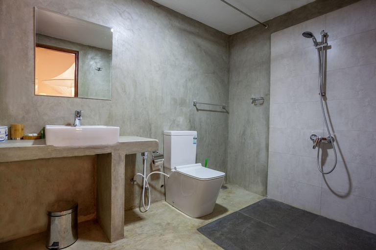 Bathroom 4, De Silva Palm Resort, Kalpitiya