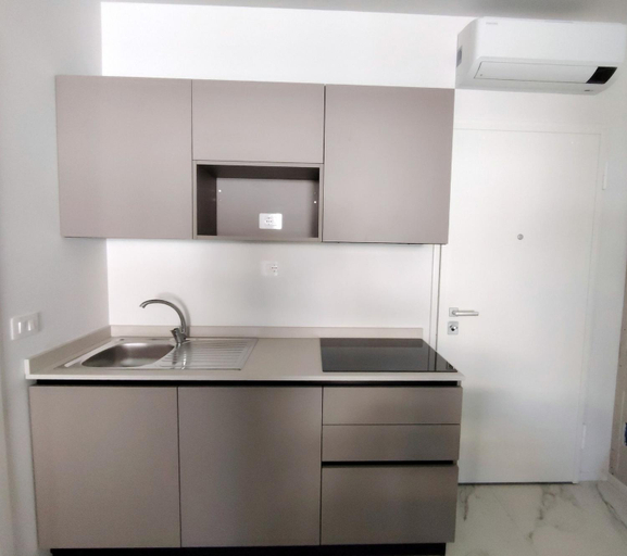 Kitchen 4, Modernly equipped apartment with balcony in Bibione, Venezia