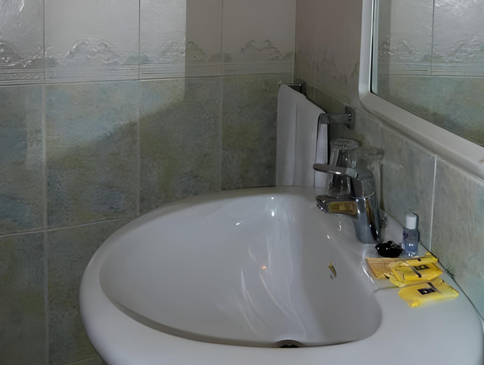 Bathroom, Hotel Queens - Adults Only By Mc, Alicante