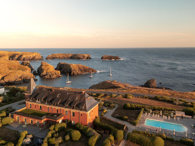 Exterior & Views, Le Grand Large Hotel, Morbihan