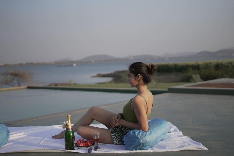 Sport & Beauty 3, Rivercreststays, Nashik