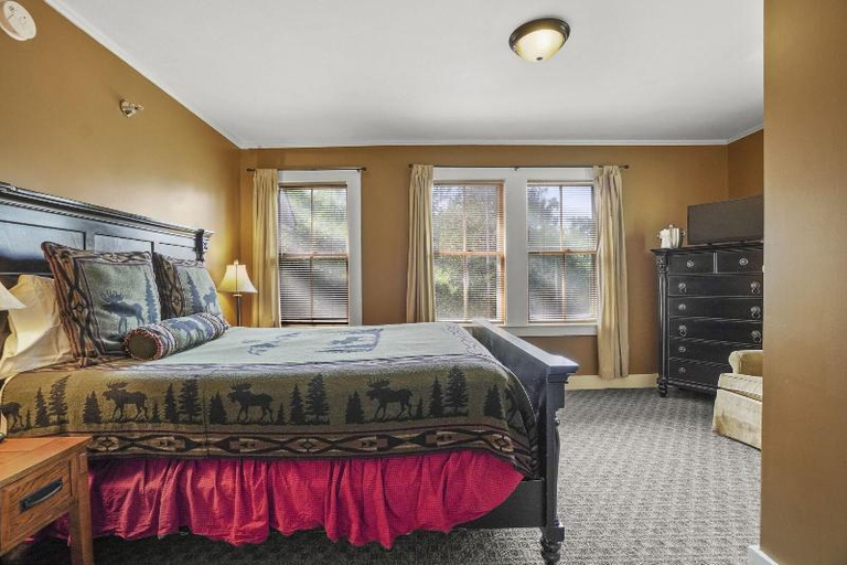Bedroom 2, The Whitney's Inn at Jackson, Carroll