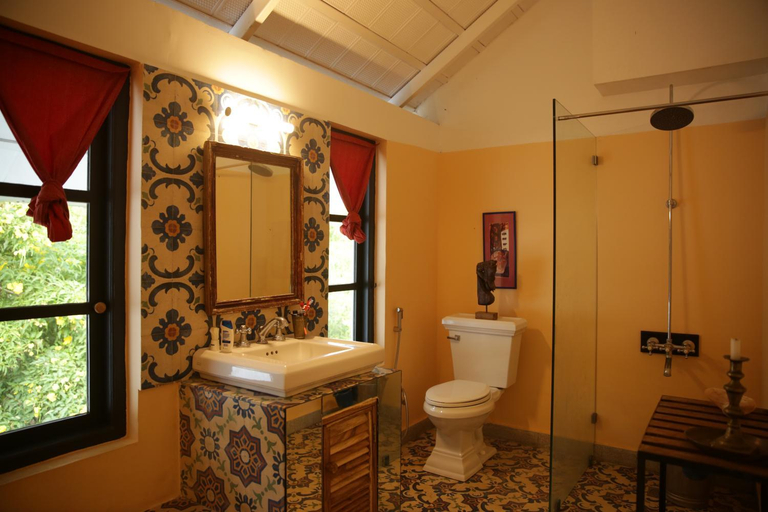 Bathroom 4, Isla's Ridge, Dindigul