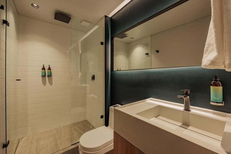 Bathroom 2, H10 - Provenza, Medellín