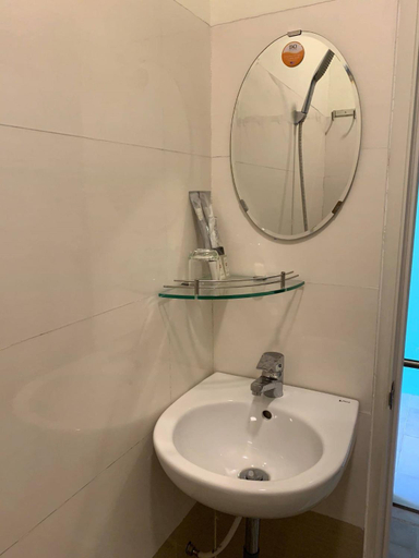 Bathroom, Chí Hiếu Homestay, Bạc Liêu