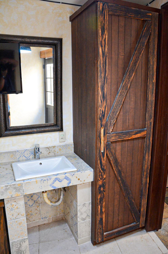 Bathroom 4, Casa Real Coyoacan, Mexico City