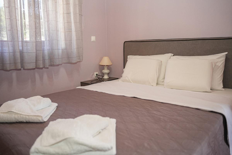 Bedroom 3, SundayMar Stone House, Crete