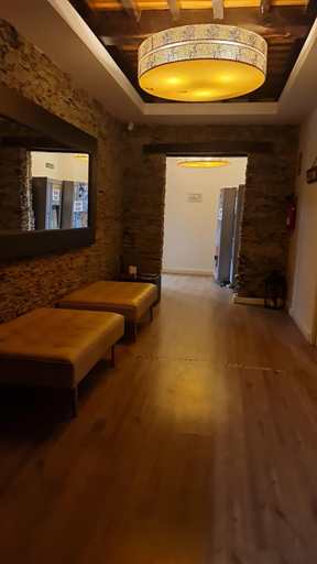 Others 2, ALBERGUE CASTELOS, Lugo