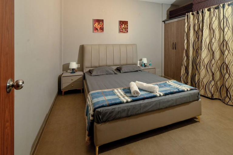 Bedroom 2, Hotel Sadhana Executive- Dapoli, Ratnagiri