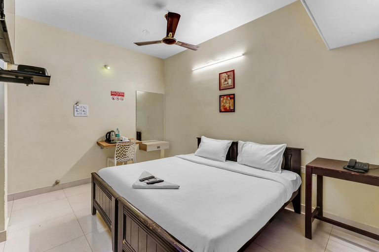 Bedroom 3, Blessings Studio Chrompet, Kancheepuram