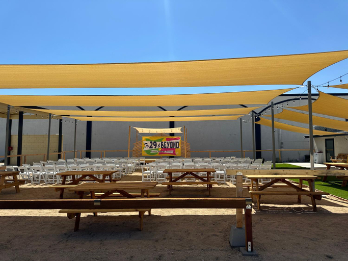 Food & Drinks 4, Starlight Inn & Suites Motel 29 Palms Joshua Tree , San Bernardino