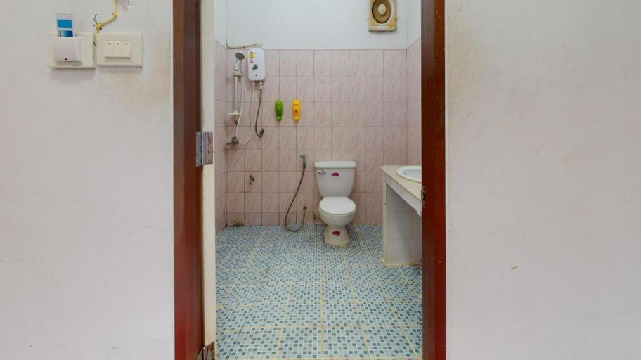 Bathroom 4, Premier Hotel Nakhonsrithammarat, Muang Nakhon Si Thammarat