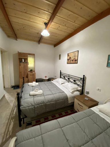 Others 2, Villa KRONI, Shkodrës