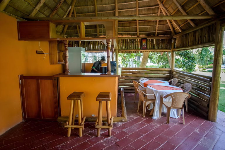 Food & Drinks 5, Askay Hotel Suites, Entebbe