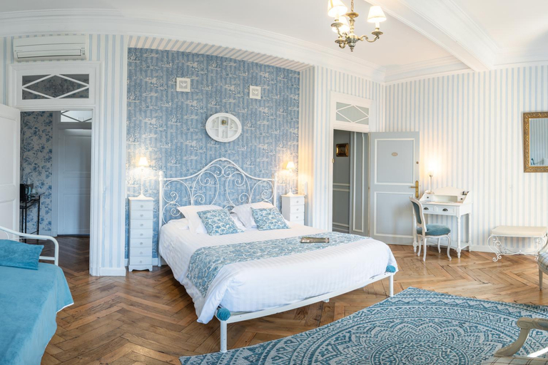 Bedroom 2, Les Jardins de Mazamet Bed & Breakfast, Tarn