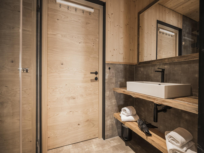 Bathroom, Chalet in Bichlbach near Ski Slopes, Reutte