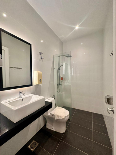 Bathroom 4, Villa Chee, Sabak Bernam