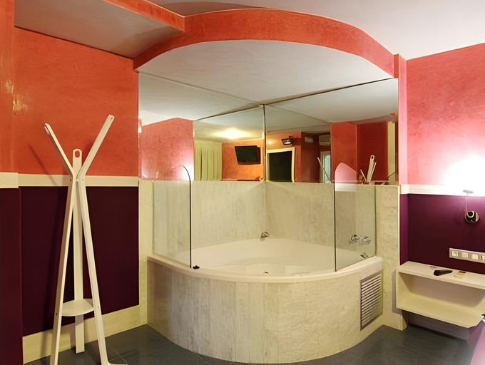 Bathroom 4, Hotel Consentido, Barcelona