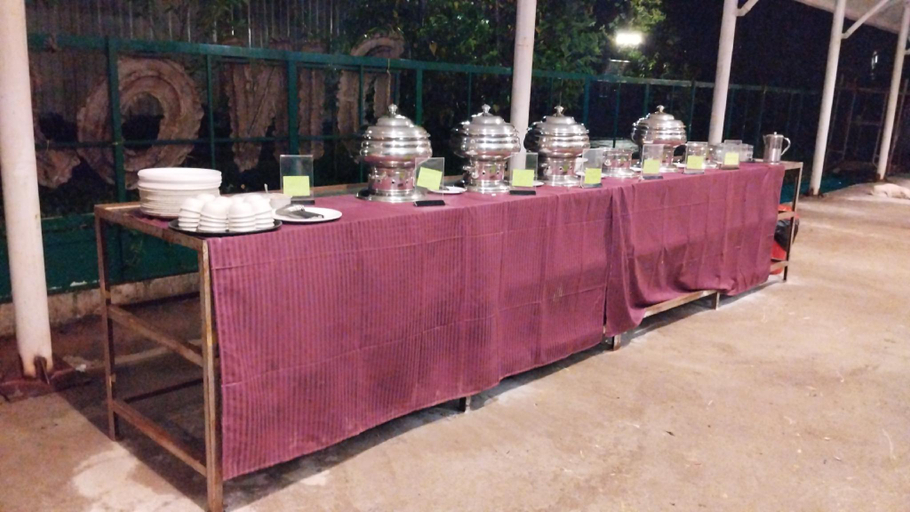 Food & Drinks, Dinosaur Resort Lonavala, Pune