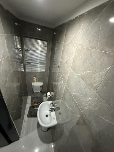 Bathroom 2, Jomana Luxury Apartments, Lusaka
