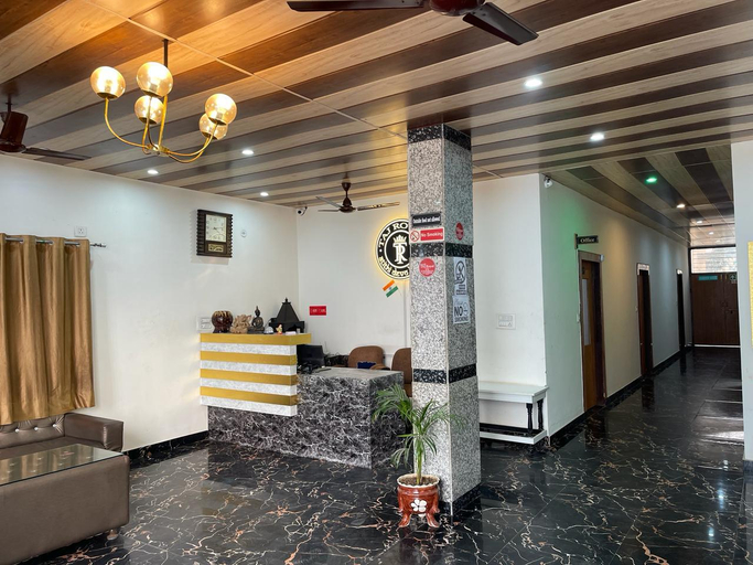 Public Area, Hotel Taj Royal, Agra