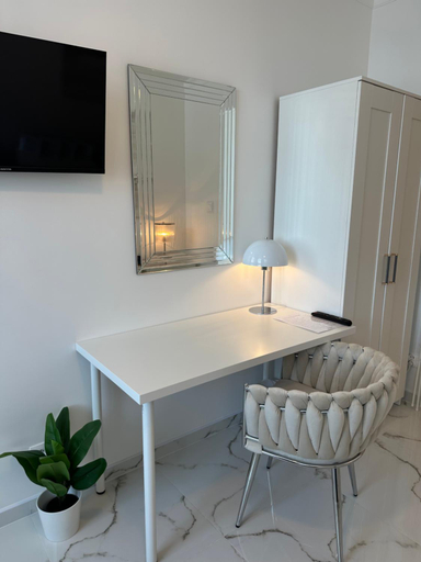 Others 5, Dobry Adres, Gdynia