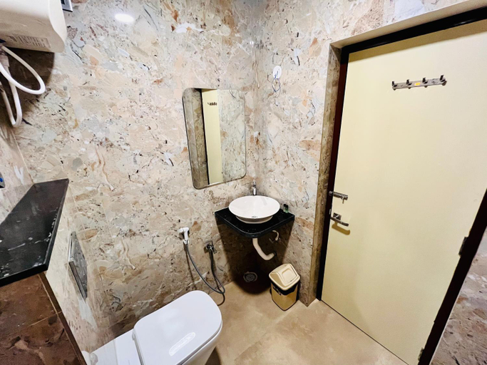 Bathroom 4, Shankar Bhavan by Vinayak Hotels, Berhampur, Ganjam